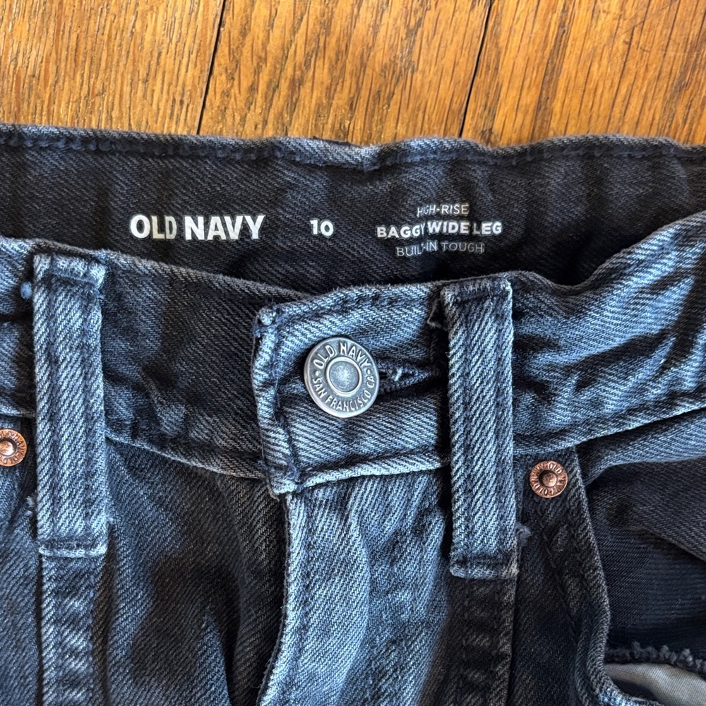 Old Navy Kids Black Cargo Jeans - Picture 2 of 4
